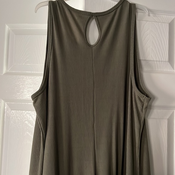 Olive green dress - Picture 4 of 4